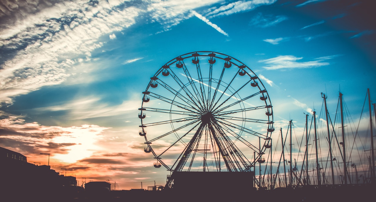 silhouette of an amusement park